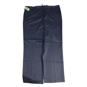 Dockers Pants Men 42x32 Gray D4 Relaxed Fit Cotton Never Iron Khaki Flat Front